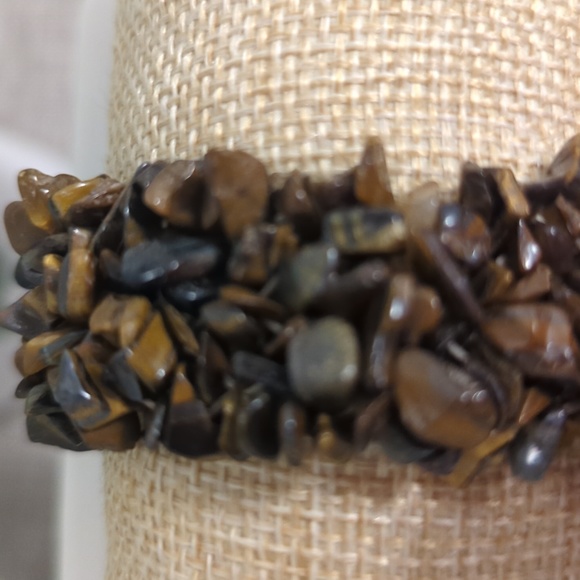 Tigers Eye Chips Stretch Bracelet - Picture 3 of 4